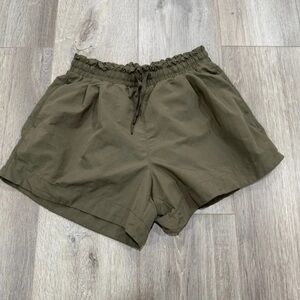 🌟All In Motion Women’s Athletic Short Army Green Size Small